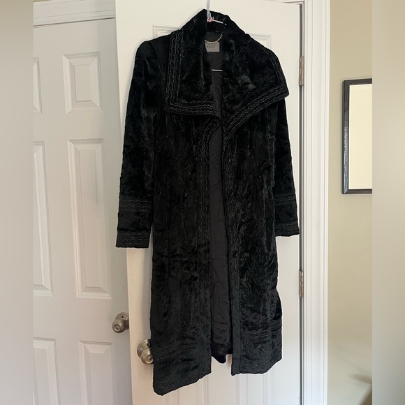 Black Silky Coat Jaeger Limited Edition - Picture 7 of 17